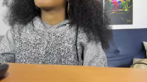 Snapshot of belen10 chatting on 02.14.26 Belen online show from 02.14.26