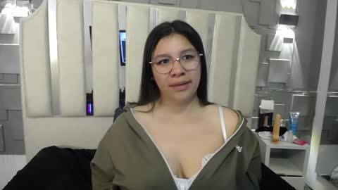 Snapshot of belen_green chatting on 06.05.26 Belen online show from 06.05.26