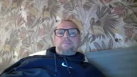 Snapshot of belgianordenary chatting on 12.16.24 belgianordenary online show from 12.16.24