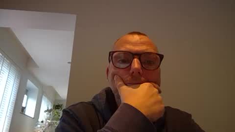 Snapshot of belgianordenary chatting on 12.30.24 belgianordenary online show from 12.30.24