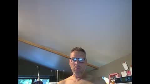 Snapshot of belgianordenary chatting on 09.30.25 belgianordenary online show from 09.30.25