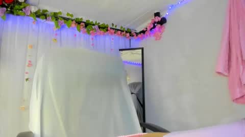 modelo independiente online show from 02.14.26