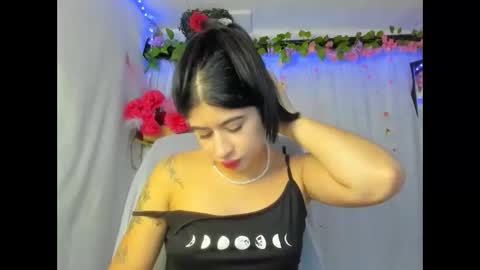 Snapshot of belinda_luna_ chatting on 04.22.26 modelo independiente online show from 04.22.26