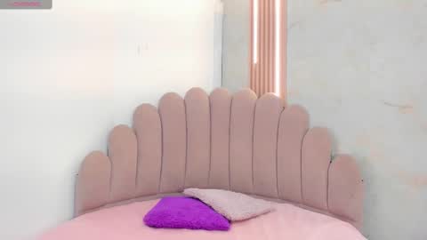 Snapshot of belkilima chatting on 10.15.25 Belkilima online show from 10.15.25