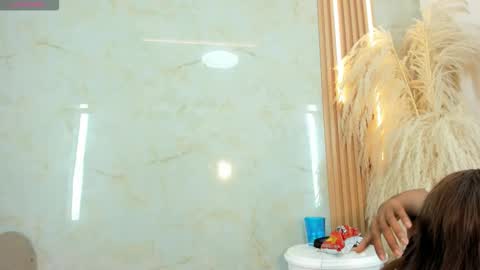 Snapshot of belkilima chatting on 12.15.25 Belkilima online show from 12.15.25