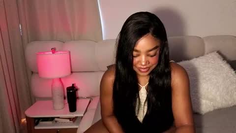 Snapshot of belkis_mills chatting on 12.19.25 Belkis online show from 12.19.25