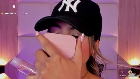 Bella cam online show from 10.29.25