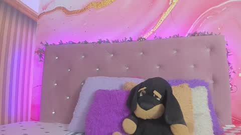 Snapshot of bella__sweets chatting on 01.16.26 Melanie online show from 01.16.26