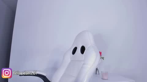 isabella online show from 10.04.25