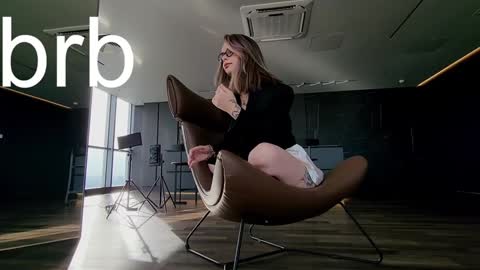 Snapshot of bella_alita chatting on 01.05.25 lita online show from 01.05.25