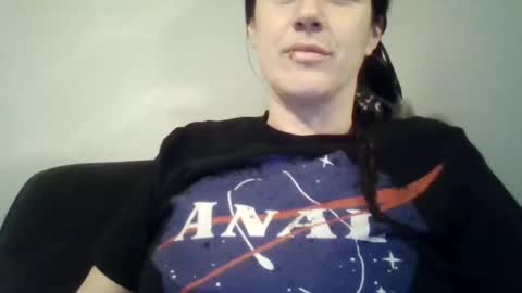 Snapshot of bella_bella17 chatting on 01.26.25 Bella online show from 01.26.25