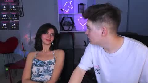 Snapshot of bella_cute12 chatting on 11.05.25 Bella online show from 11.05.25