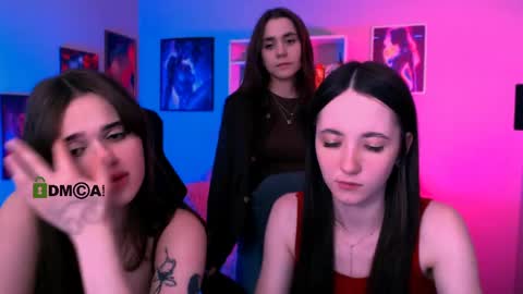Snapshot of bella_dorn chatting on 05.11.26 Bella online show from 05.11.26