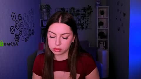 Snapshot of bella_dorn chatting on 05.21.26 Bella online show from 05.21.26