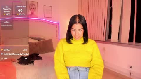 Snapshot of bella_es chatting on 07.14.26 Onlyfans isa bella 23 online show from 07.14.26