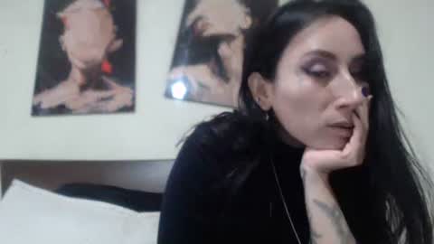 bella_luna34 online show from 04.24.26