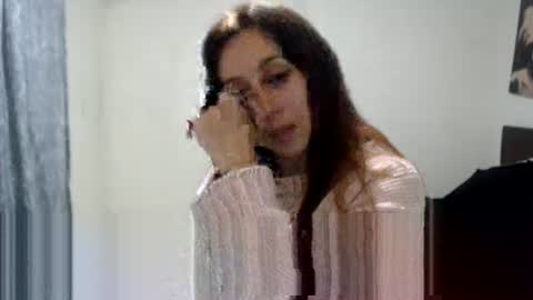 Snapshot of bella_luna34 chatting on 06.11.26 bella_luna34 online show from 06.11.26