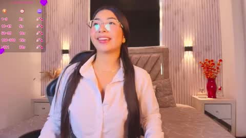 Snapshot of bella_martini_ chatting on 03.21.26 bella_martini_ online show from 03.21.26