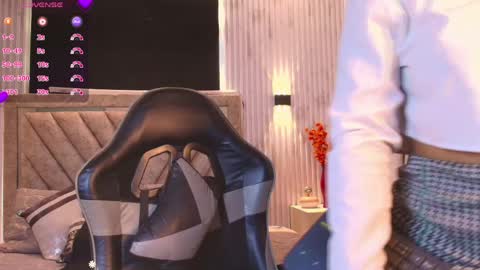 Snapshot of bella_martini_ chatting on 04.02.26 bella_martini_ online show from 04.02.26