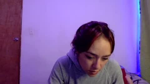 Snapshot of bella_mc chatting on 12.03.25 bella_mc online show from 12.03.25