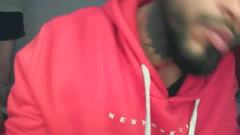 Snapshot of bella_mc chatting on 12.23.25 bella_mc online show from 12.23.25