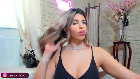 bella_posh online show from 02.04.26