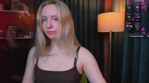 Snapshot of bella_sunshine1 chatting on 04.16.26 alexa online show from 04.16.26