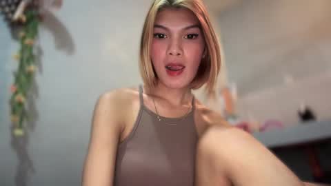 Bella online show from 02.24.25