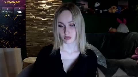 bella_villen online show from 02.21.26