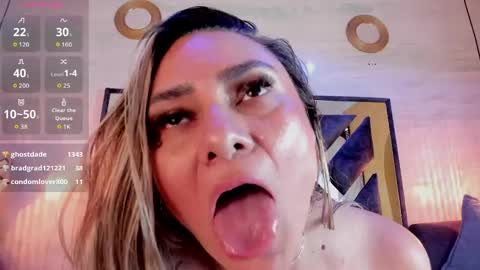 bella_volup online show from 05.10.26