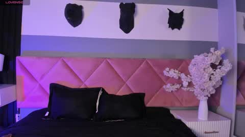 Bella online show from 11.09.25