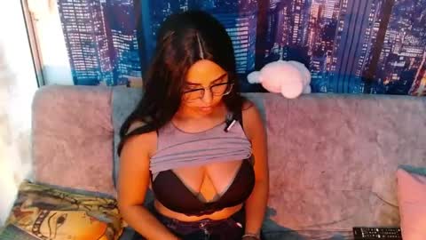 Snapshot of bellabaaker chatting on 04.29.26 Bella Baker online show from 04.29.26