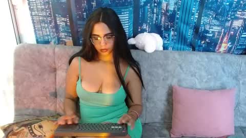 Snapshot of bellabaaker chatting on 04.30.26 Bella Baker online show from 04.30.26