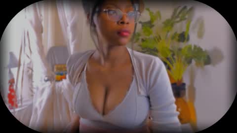 Bellah Blakes-Sarah Scrumptious Lee online show from 09.21.25