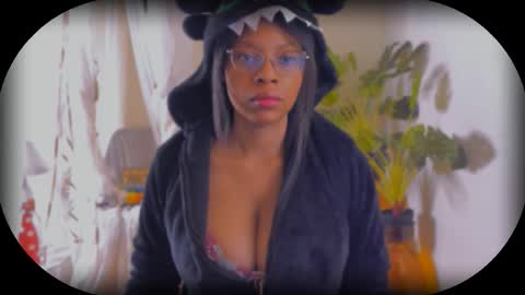 Bellah Blakes-Sarah Scrumptious Lee online show from 09.29.25