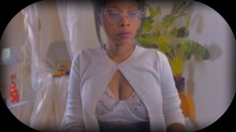 Bellah Blakes-Sarah Scrumptious Lee online show from 10.23.25