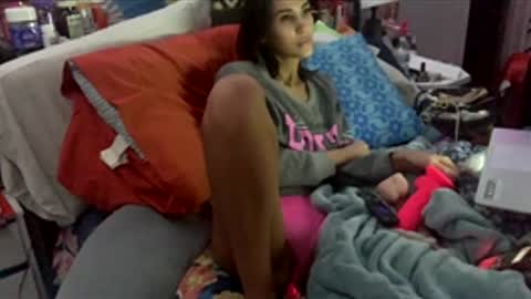 Snapshot of bellaboo999 chatting on 11.26.25 bellaboo999 online show from 11.26.25