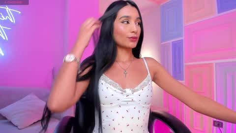  Bella C  online show from 02.08.25