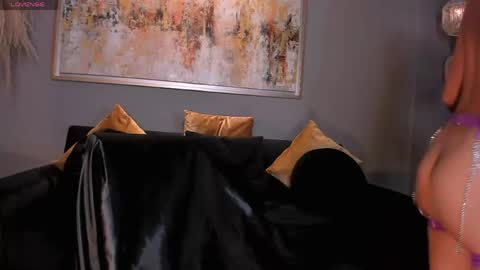 Snapshot of bellacarteer_ chatting on 04.30.26 Bella C online show from 04.30.26