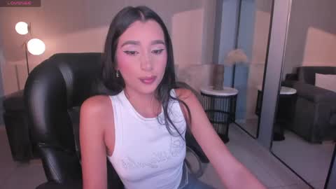 Snapshot of bellacarteer_ chatting on 05.25.26 Bella C online show from 05.25.26