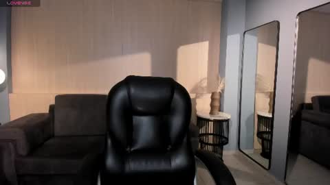 Snapshot of bellacarteer_ chatting on 06.24.26 Bella C online show from 06.24.26