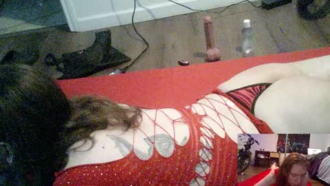 Snapshot of belladonna0212 chatting on 01.06.25 Bella online show from 01.06.25