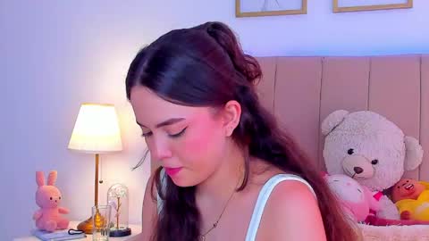 Snapshot of bellafontana chatting on 04.16.26 BellaFontana online show from 04.16.26
