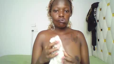 Snapshot of bellah8 chatting on 12.21.25 bellah online show from 12.21.25