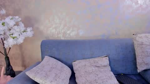 Bella Marie online show from 01.05.26