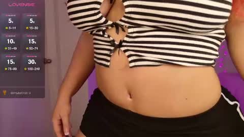 Snapshot of bellamonroee chatting on 07.17.26 Bella Monroe online show from 07.17.26