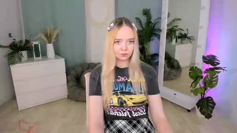 Bella online show from 12.03.25