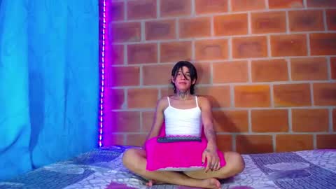 Snapshot of bellamy_094 chatting on 09.24.25 bellamy_094 online show from 09.24.25