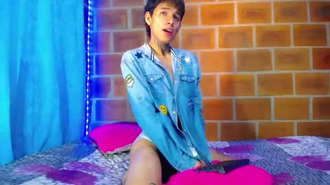 Snapshot of bellamy_094 chatting on 10.22.25 bellamy_094 online show from 10.22.25