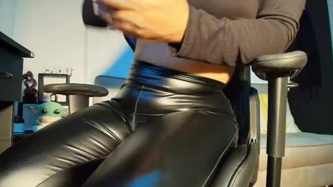 Camille  online show from 02.09.25